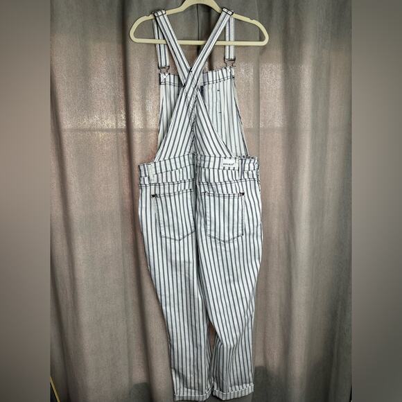 Judy Blue Railroad Stripe Overalls NWOT PLUS 1x - Picture 12 of 13